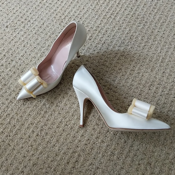 kate spade Shoes - NWOT White Bridal Satin Bow Pointed Tow Heels